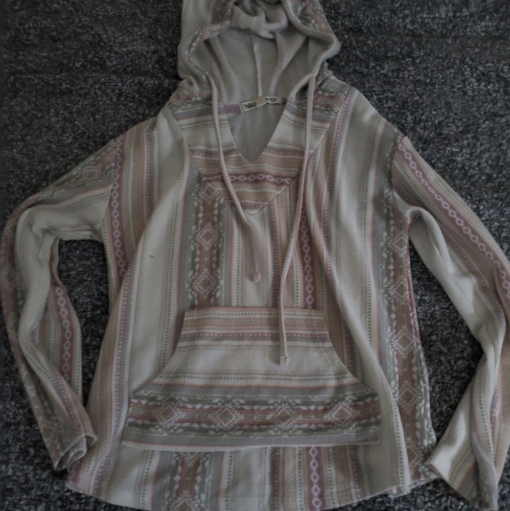 Wallflower light hoodie